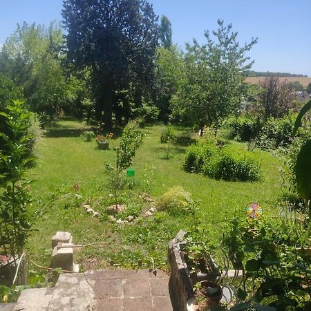 La Maisonnette Houssay  Buitenkant foto