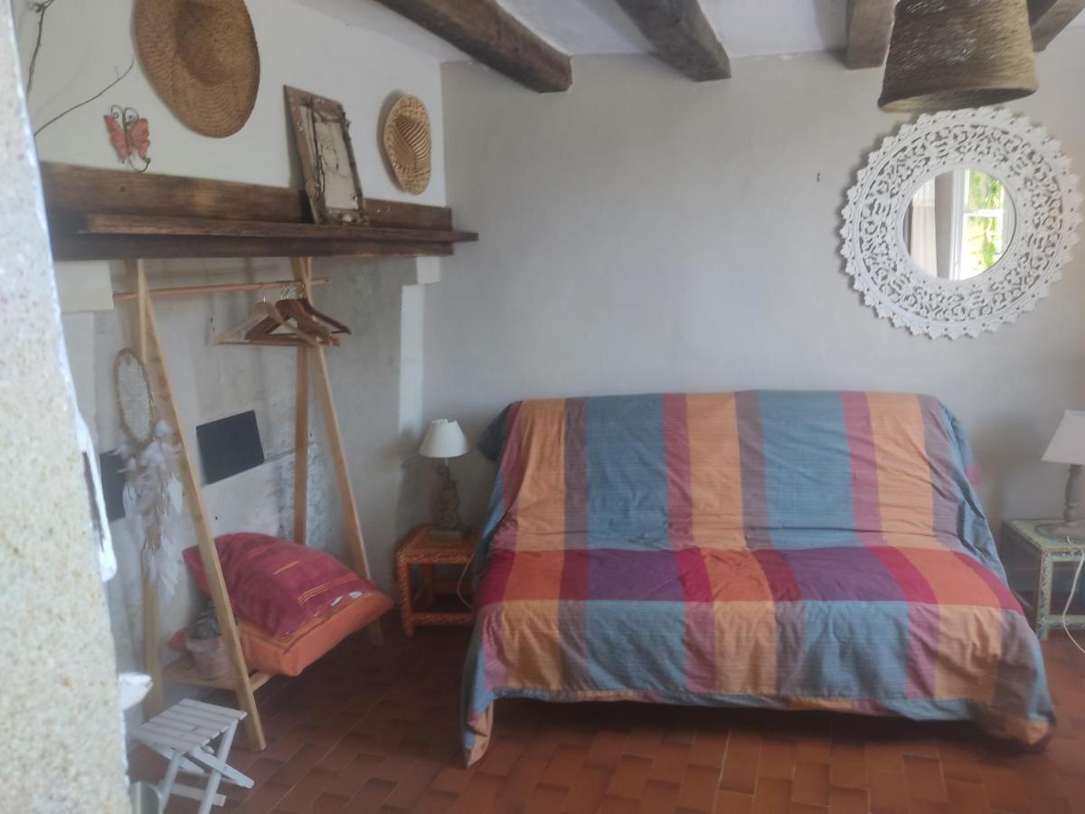 La Maisonnette Houssay  Buitenkant foto